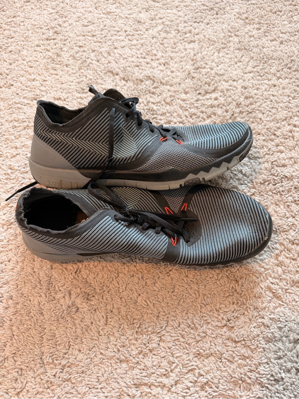 Men's Nike Gray Athletic Training Shoes